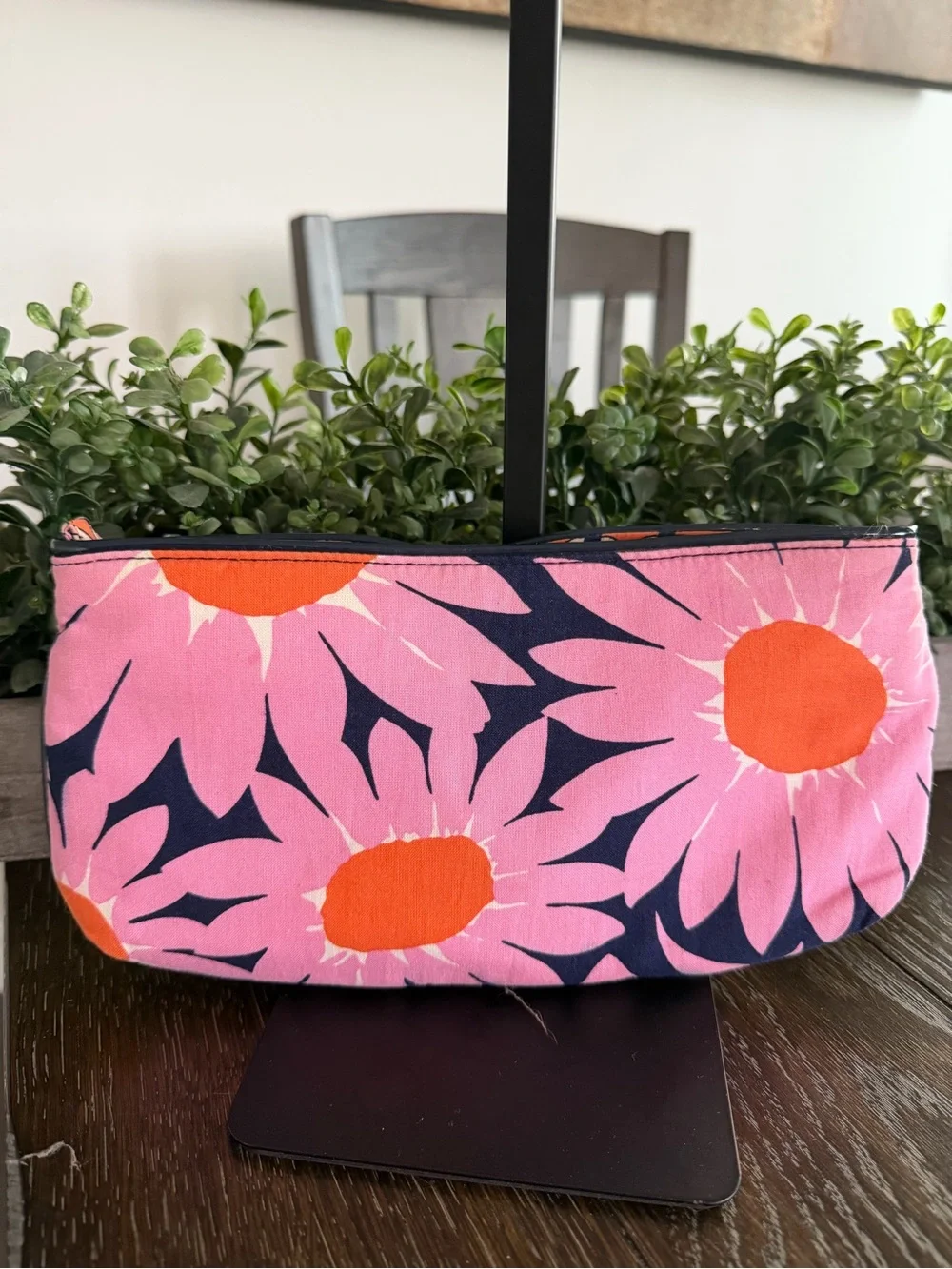 Vera Bradley “Loves Me” Floral Quilted Clutch Wristlet Pouch